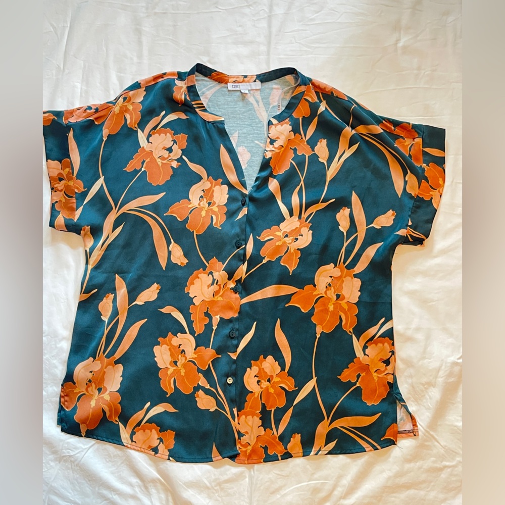 EUC Ladies Floral Button-Up Blouse